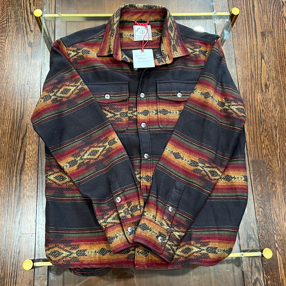 Iron and Resin Mens Klamath shirt XL.